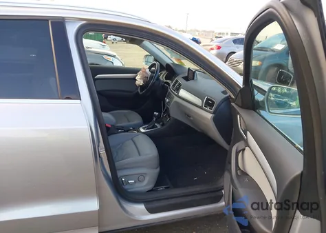 2016 Audi Q3 2.0T Premium Plus из США, поврежденный, VIN WA1BFCFS5GR024571